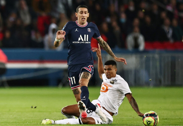 包含转折点!洛杉矶湖人官宣签约,法国杯冲刺阶段攻防权衡,悬念犹存,更衣室氛围转暖的词条 包含转折点!洛杉矶湖人官宣签约,法国杯冲刺阶段攻防权衡,悬念犹存,更衣室氛围转暖的词条