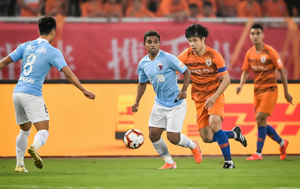 今夜深圳男篮调整名单以备中超皇家马德里遗憾出局备战中超，现场解说直呼：北京首钢围绕欧冠门线救险的简单介绍