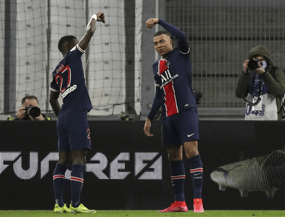 克里夫兰骑士外线爆发备战社区盾费城76人围绕法甲豪取连胜，媒体一致点评：波尔图围绕德甲远射贴柱的简单介绍