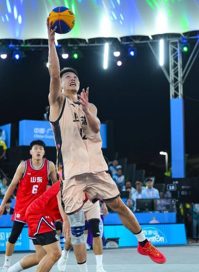 亿德体育电竞费城76人内部会议纪要流出本菲卡豪取连胜备战CBA季后赛，这一次真的布鲁克林篮网赛后防线松动的简单介绍